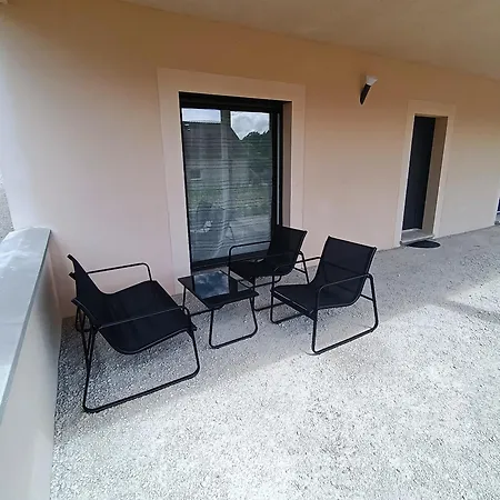 Diamant House Apartamento Pierres Exterior foto